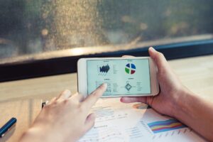 Śledzenie aplikacji Android i iOS – jak debugować dane w Google Analytics?