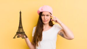 Franczyza czy franszyza? Różnice, znaczenie i najczęstsze błędy