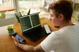 PWA – co to jest i jak połączyć progressive web app z analityką?